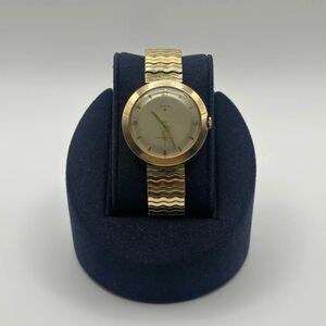 Vintage Elgin 19 Jewel Manual Wind 10K GF Watch